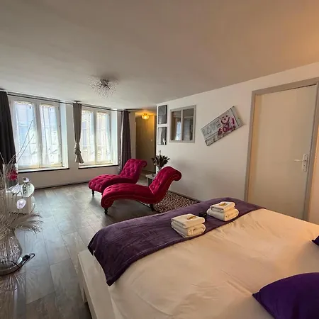 So Chic Romance Au Pied Du Chateau Lejlighed